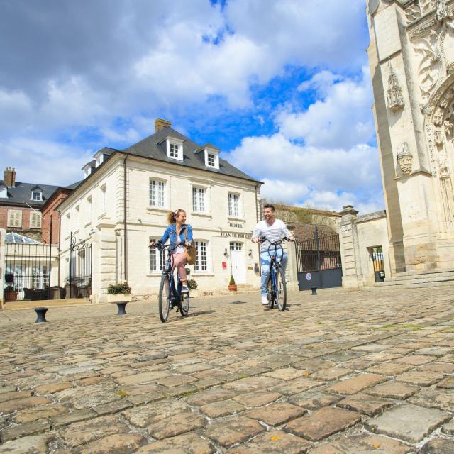 Saint Riquier, Hôtel Jean de Bruges