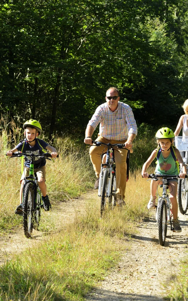 Compiègne, Saint-Jean-aux-Bois, balade à vélo en famille